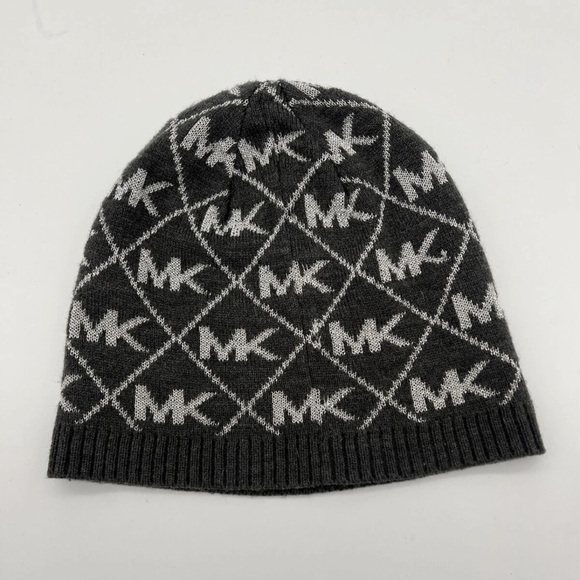 Michael Kors Logo Monogram knit Beanie Skull Ski Cap One Size gray silver hat - Picture 2 of 3